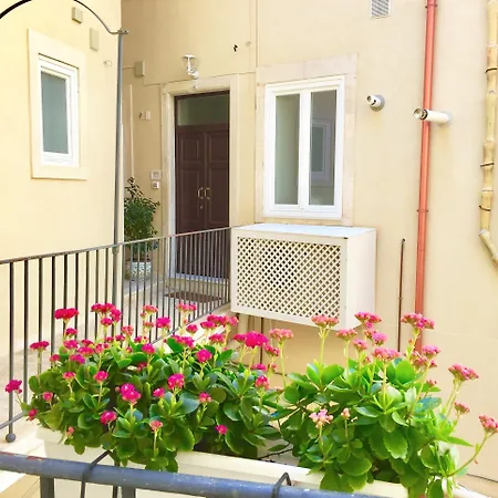 18, Casa Di Charme In Ortigia *
